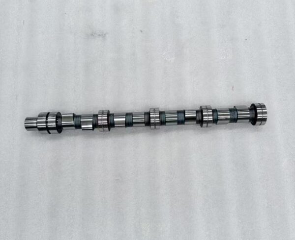 Yuchai YC4108 Camshaft D30‑1006000A 1.jpg