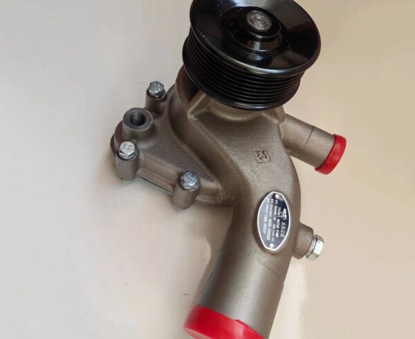 Yuchai YC4108 Water Pump D0305 1307010A 2.jpg